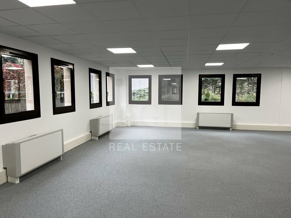 A vendre : Bureaux de 508 m² divisibles – Villeurbanne, Quartier Grandclément, Calme & Fonctionnalité