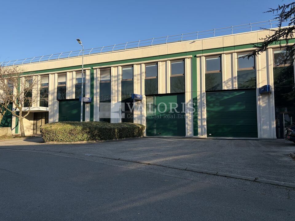 Valoris Real Estate vous propose à la location des locaux d'activité à Limonest.
