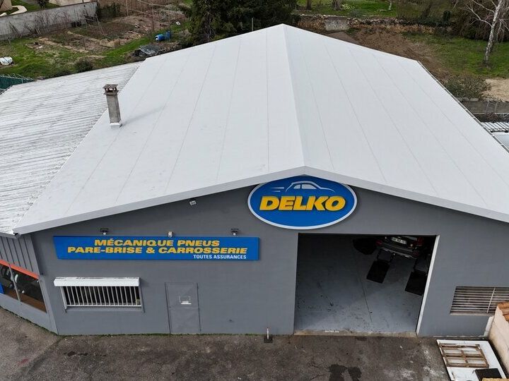 Location local commercial 358.7 m² non divisibles