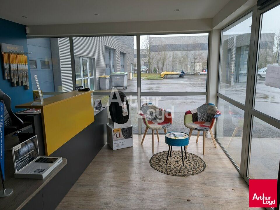 PACE - LOCAL D'ACTIVITE A LOUER - 270 M²