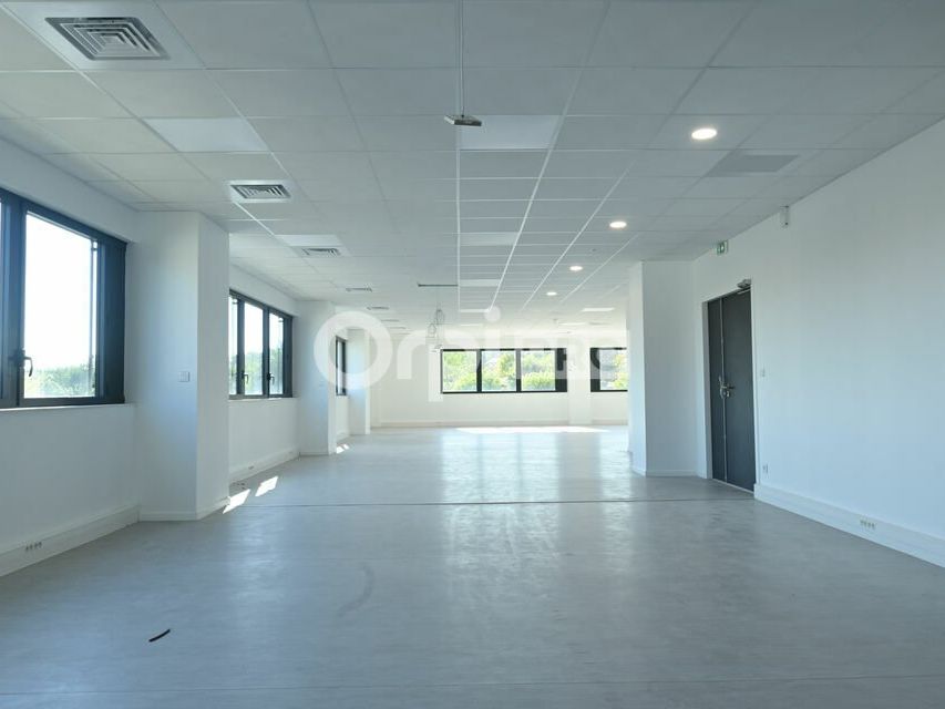 Location bureaux 83 m² non divisibles