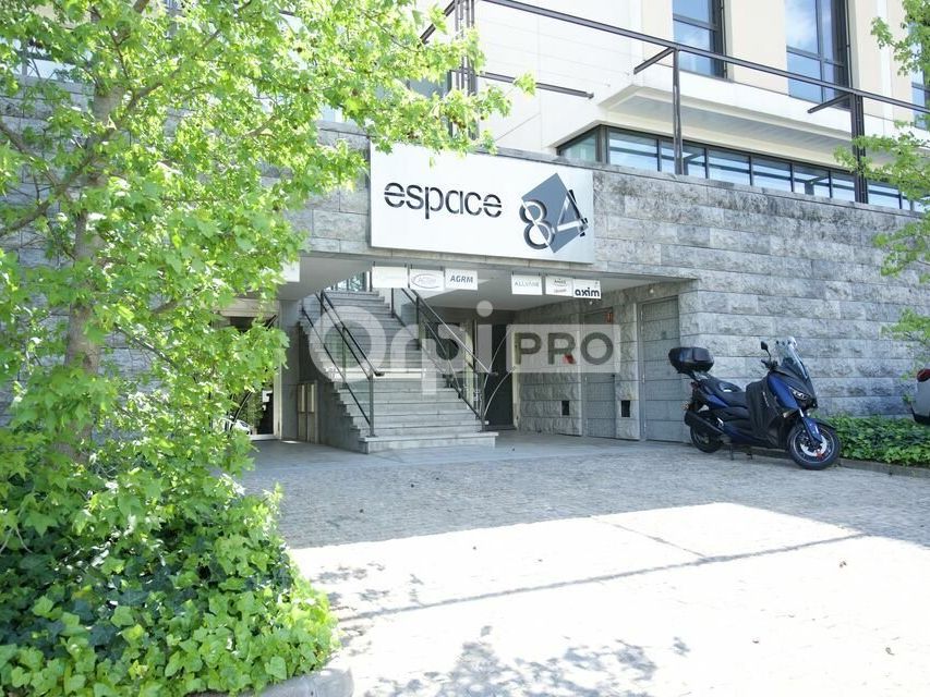 Location bureaux 484 m² non divisibles