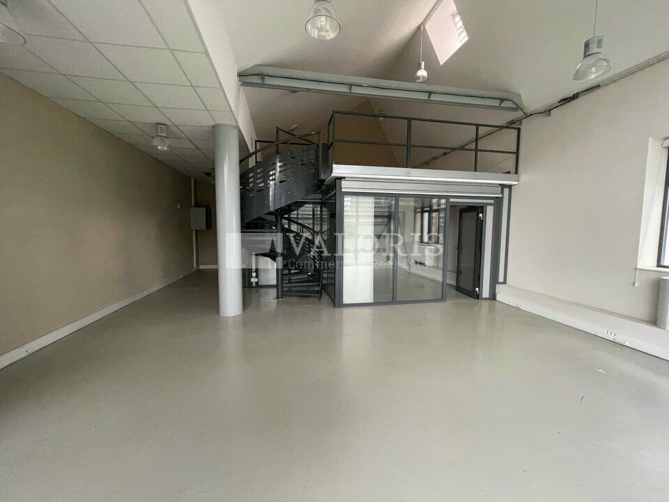 Location bureaux 140 m² non divisibles