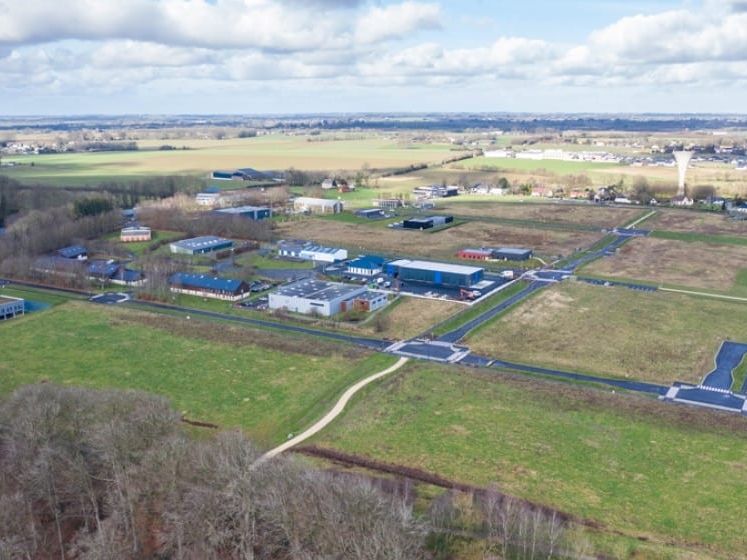 Vente terrain 240000 m² divisibles à partir de 1800 m²