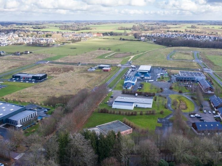 Vente terrain 240000 m² divisibles à partir de 1800 m²