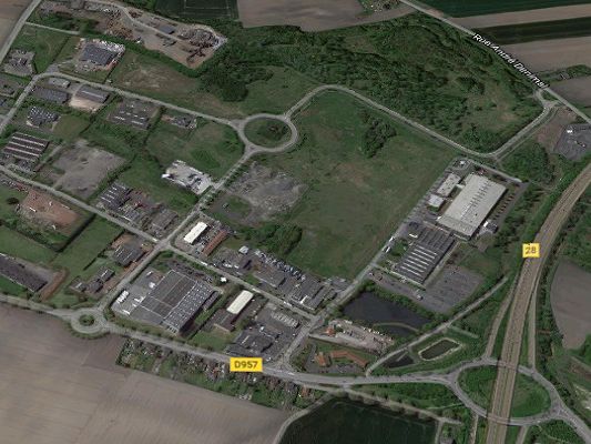 Vente terrain 590000 m² divisibles à partir de 2000 m²