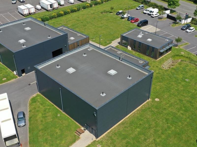 Location entrepôts 520 m² non divisibles