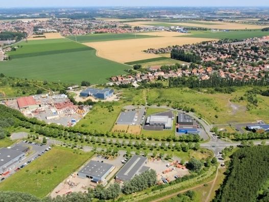 Vente terrain 9597 m² divisibles à partir de 1000 m²