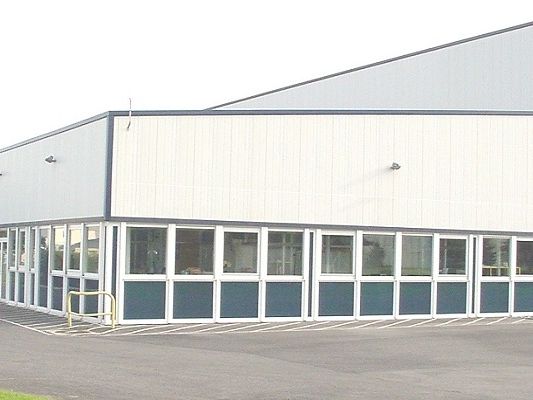 Location entrepôts 812 m² non divisibles