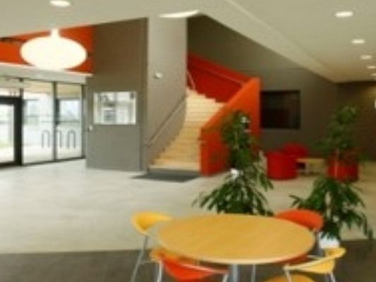 Location entrepôts 150 m² divisibles à partir de 20 m²