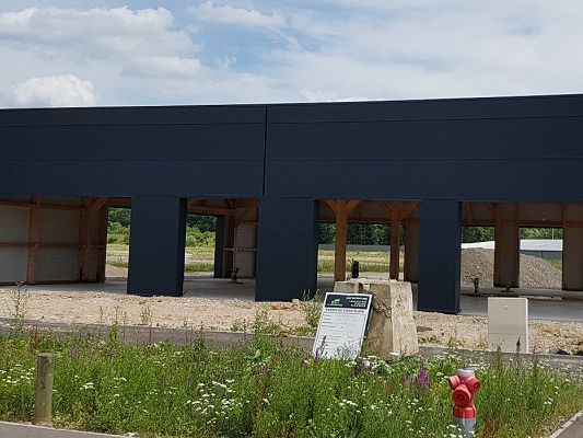 Location entrepôts 200 m² divisibles à partir de 100 m²