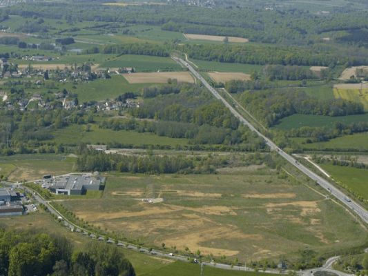 Vente terrain 40500 m² divisibles à partir de 1000 m²