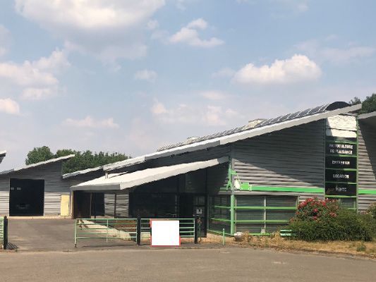 Location entrepôts 1855 m² divisibles à partir de 562 m²