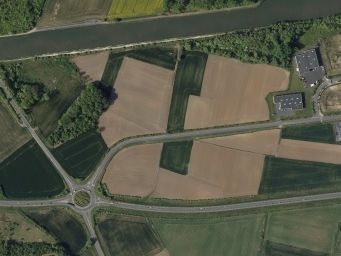 Vente terrain 130000 m² divisibles à partir de 4000 m²