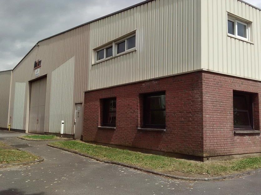 Location entrepôts 2286 m² divisibles à partir de 705 m²