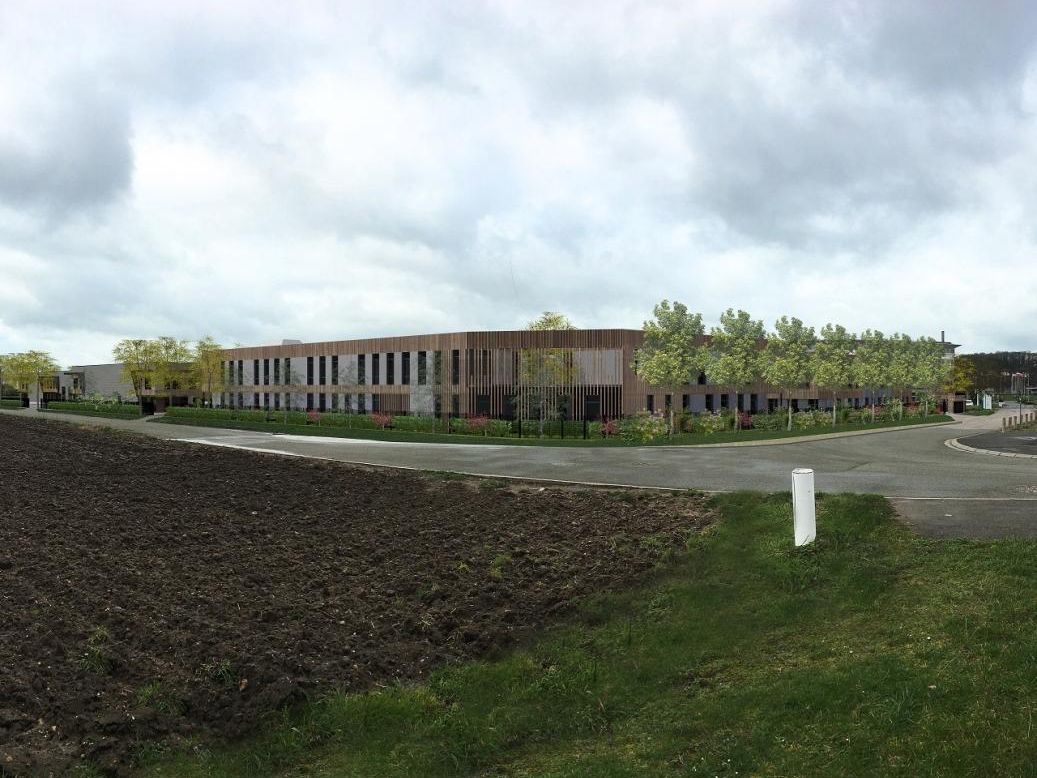 Location bureaux 2400 m² divisibles à partir de 150 m²