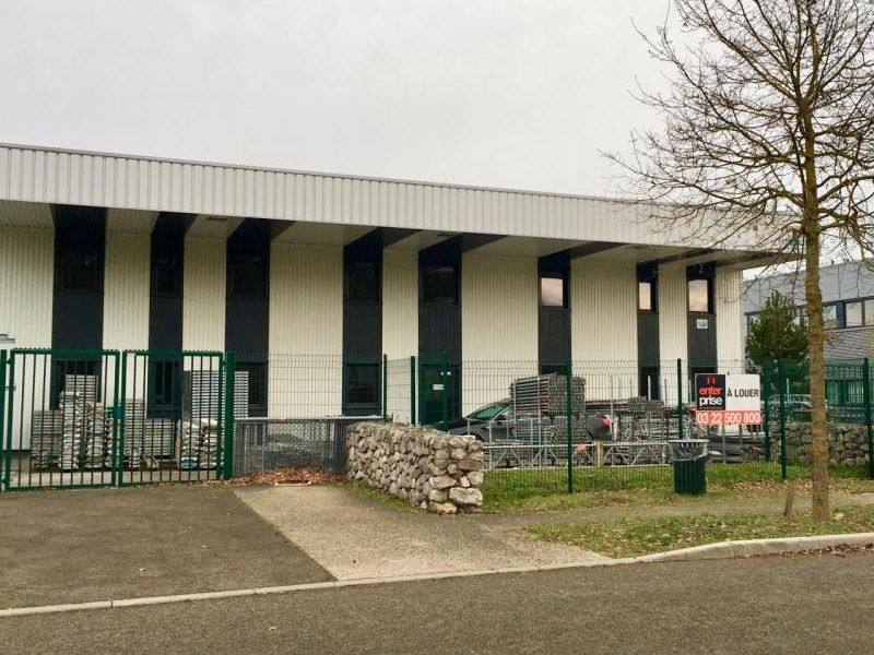 Location bureaux 140 m² non divisibles