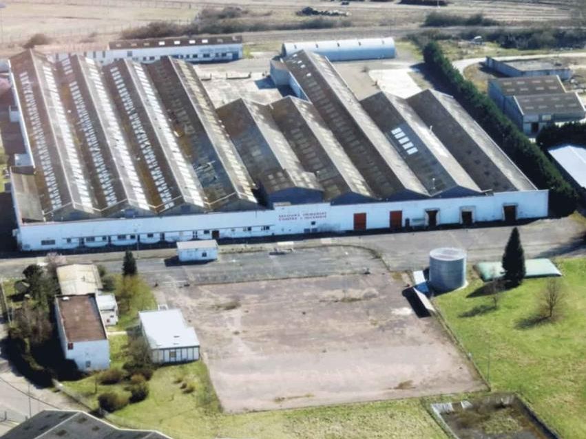 Vente entrepôts 18992 m² non divisibles
