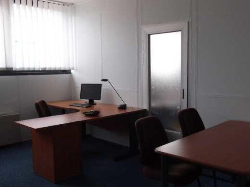 Location bureaux 348 m² divisibles à partir de 17 m²