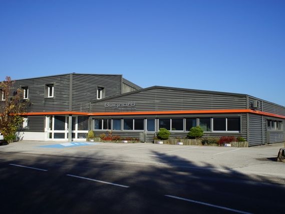 Vente entrepôts 850 m² non divisibles