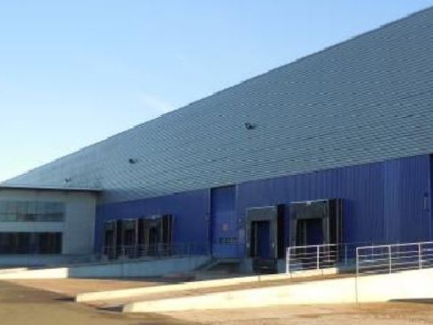Location entrepôts 6000 m² non divisibles