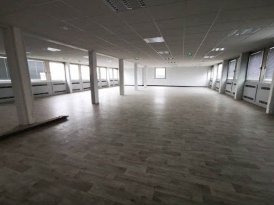 Location bureaux 270 m² non divisibles