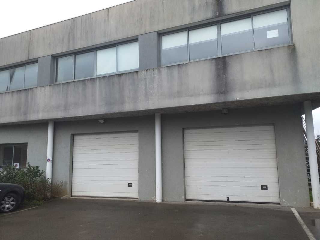 Vente bureaux 243 m² divisibles à partir de 64 m²