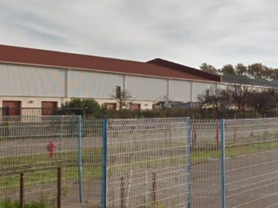 Location entrepôts 650 m² divisibles à partir de 392 m²