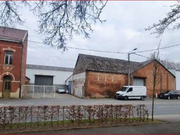 Vente entrepôts 3800 m² non divisibles