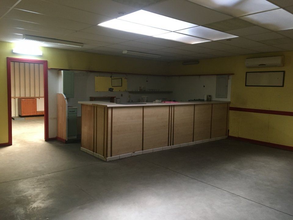 Vente entrepôts 266 m² non divisibles