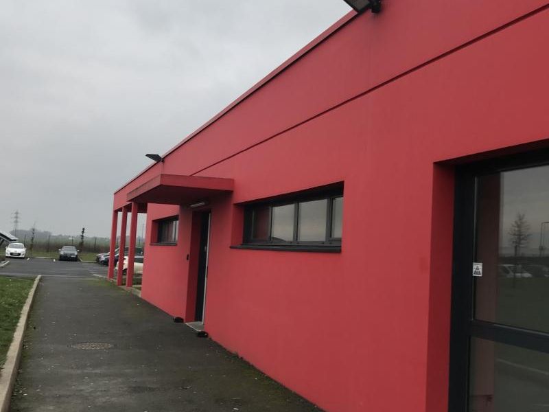 Location entrepôts 5069 m² non divisibles