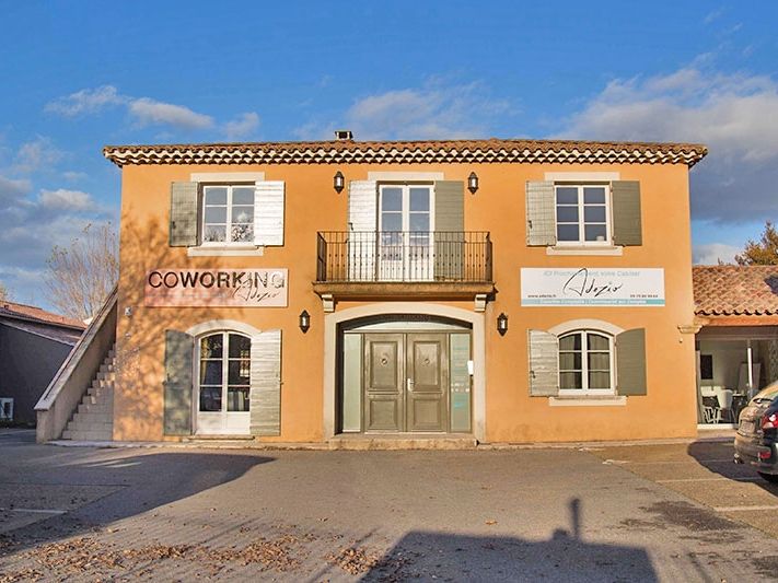 Location bureaux 12 m² non divisibles