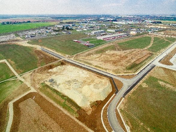 Vente terrain 47800 m² non divisibles