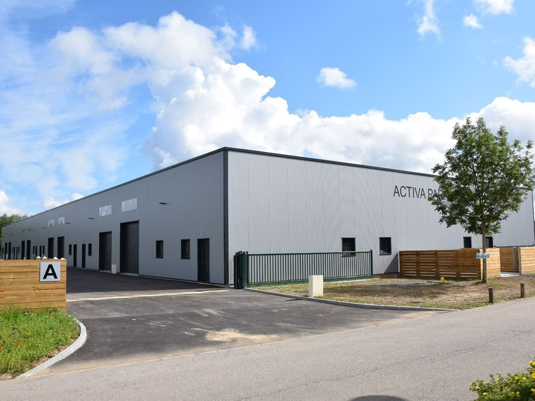 Location entrepôts 216 m² divisibles à partir de 144 m²