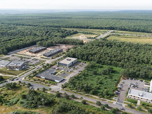 Vente terrain 350000 m² divisibles à partir de 1000 m²