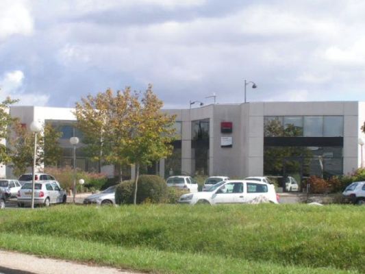 Location bureaux 744 m² divisibles à partir de 186 m²