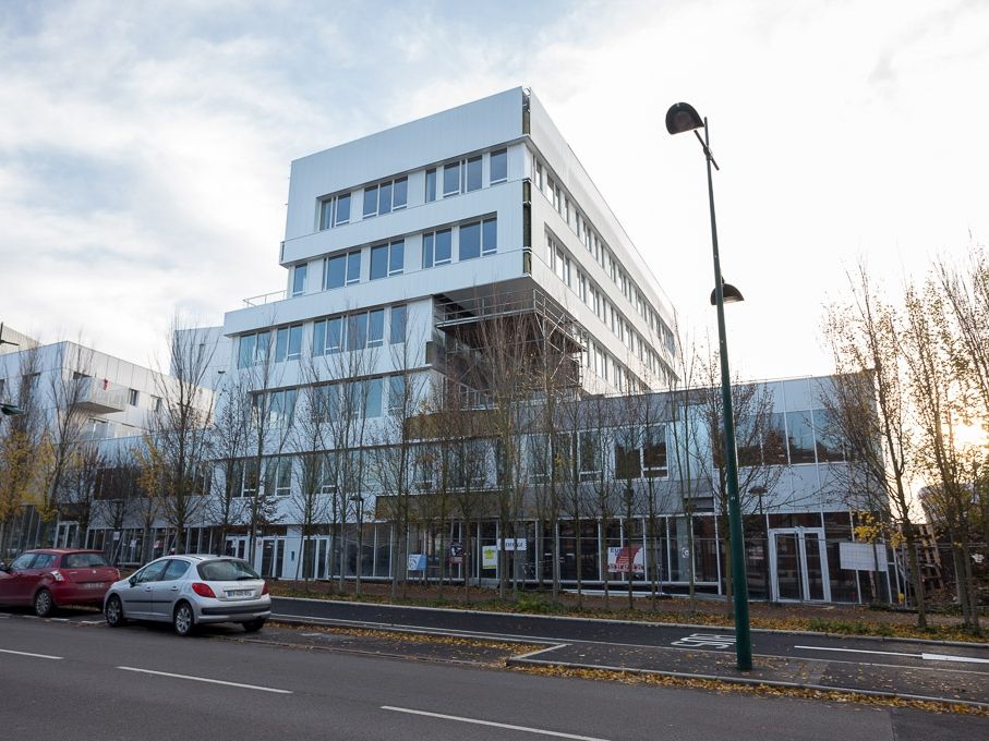 Location bureaux 120 m² non divisibles