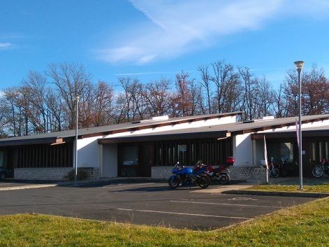 Location entrepôts 200 m² non divisibles