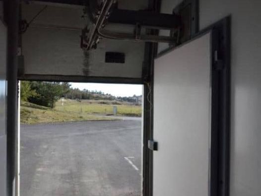 Vente entrepôts 802 m² non divisibles