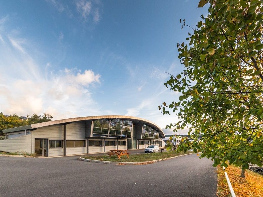 Location bureaux 18 m² divisibles à partir de 16 m²