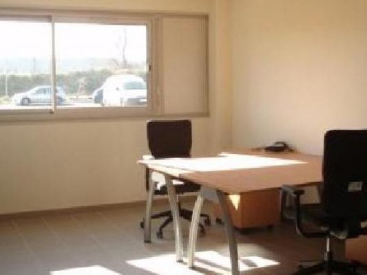 Location bureaux 30 m² non divisibles