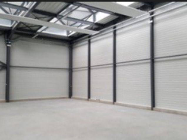 Location entrepôts 850 m² divisibles à partir de 50 m²