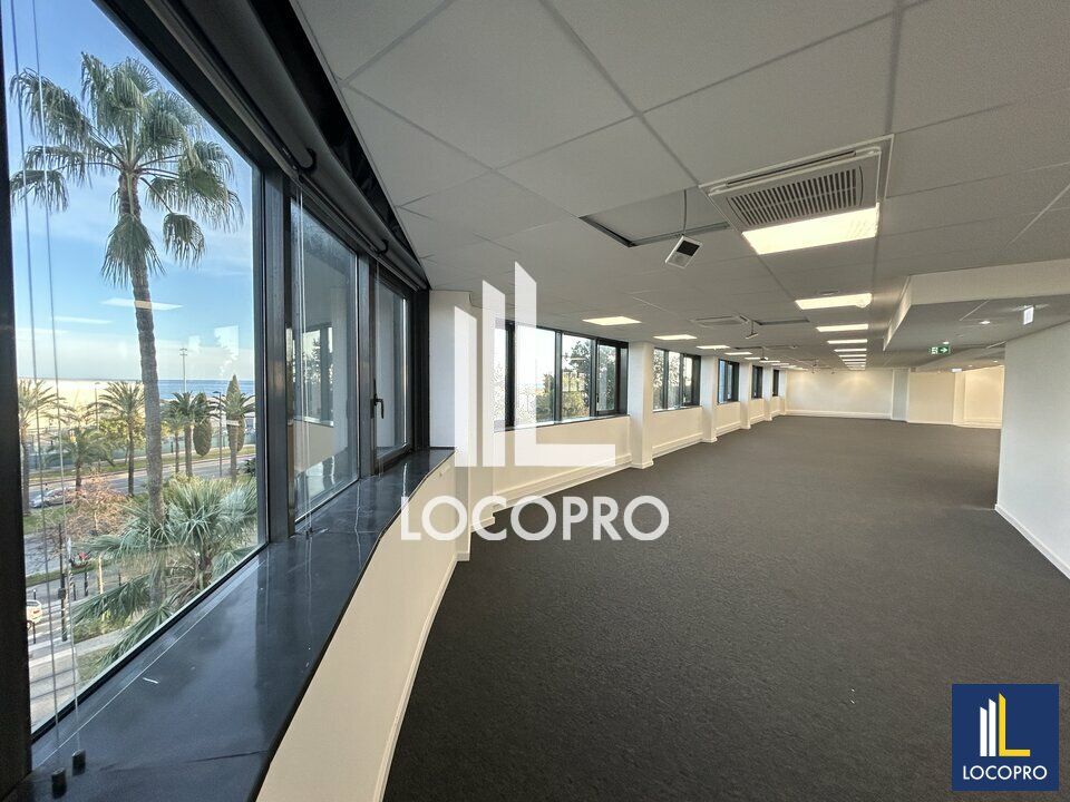 Location bureaux 1711 m² divisibles à partir de 568 m²
