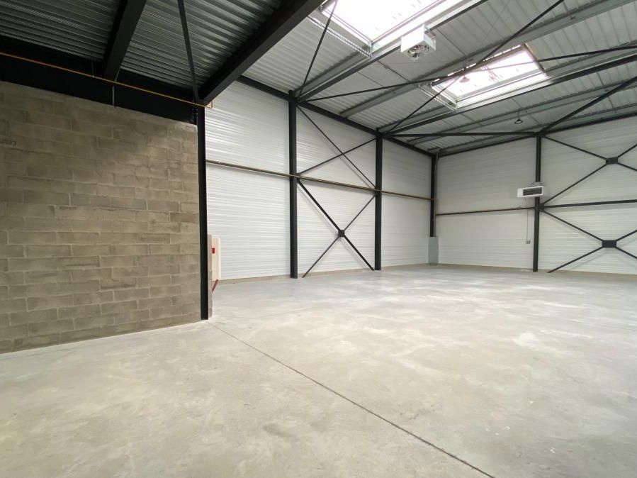Location entrepôts 712 m² divisibles à partir de 311 m²