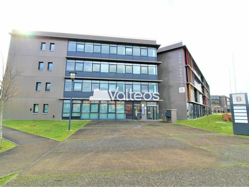 Location bureaux 4082.4 m² non divisibles