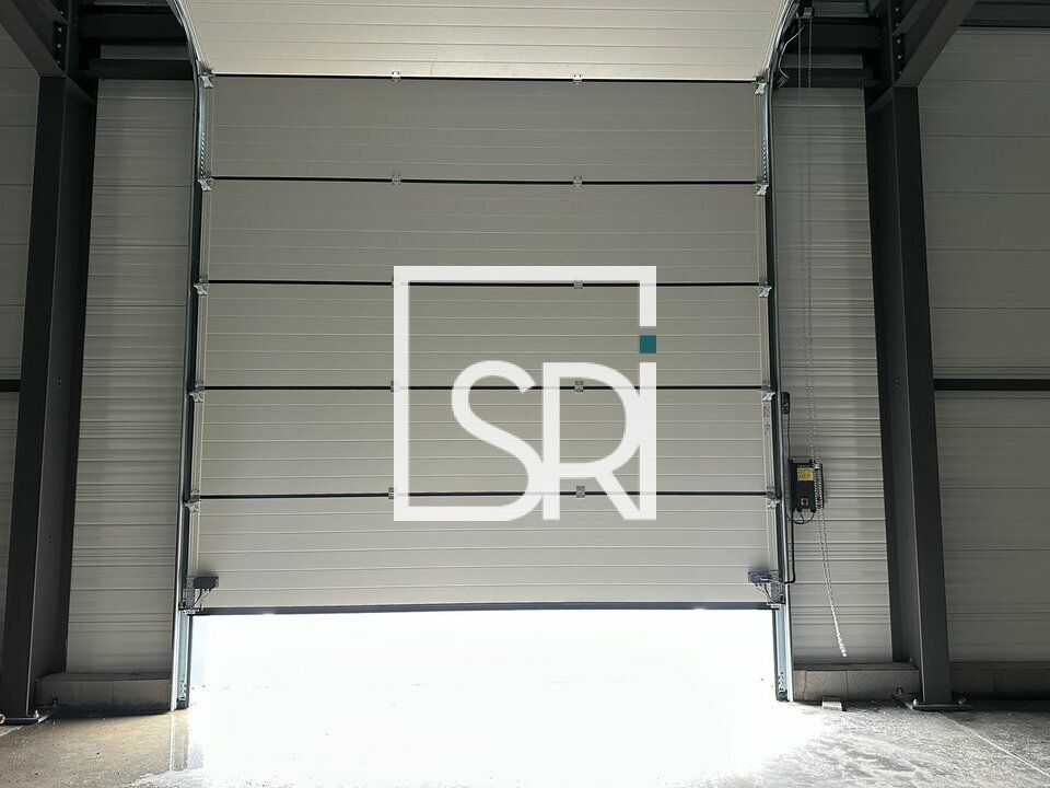Location activité/entrepôt - 1200 m²