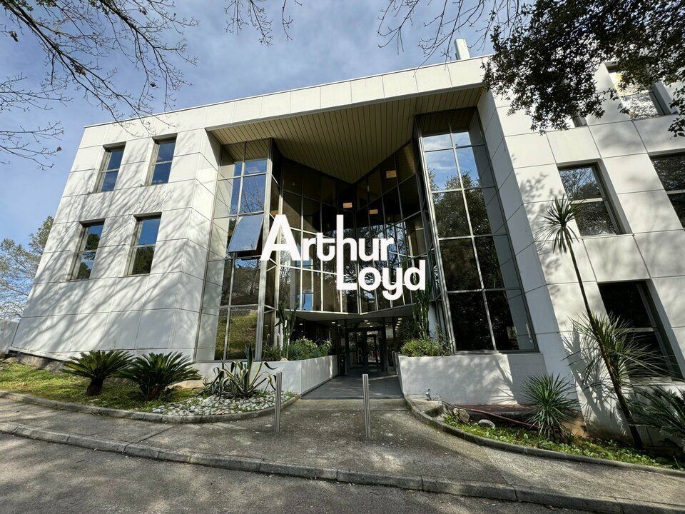 Vente bureaux 135 m² non divisibles