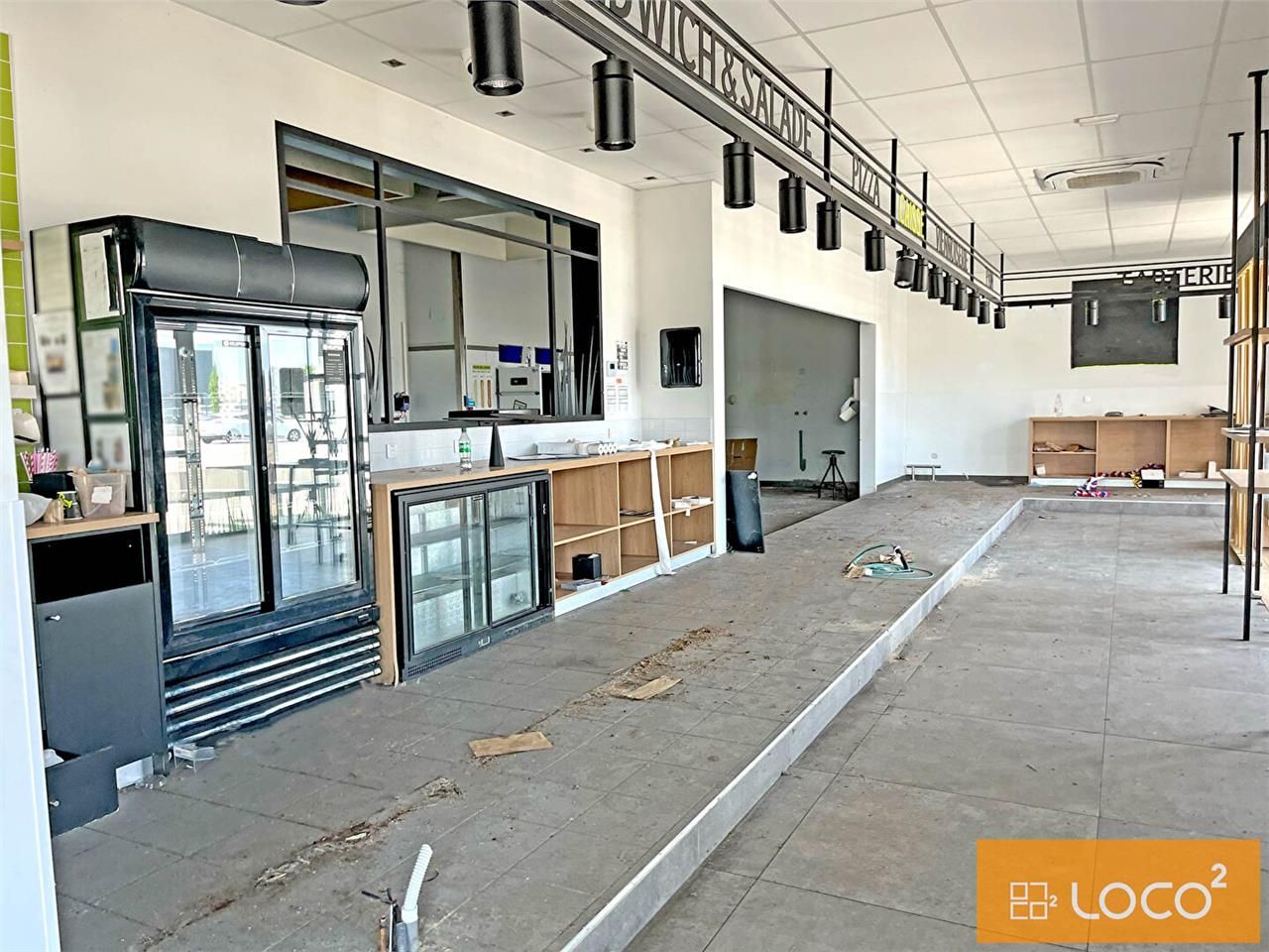 Location local commercial 267.53 m² à SAINT ALBAN