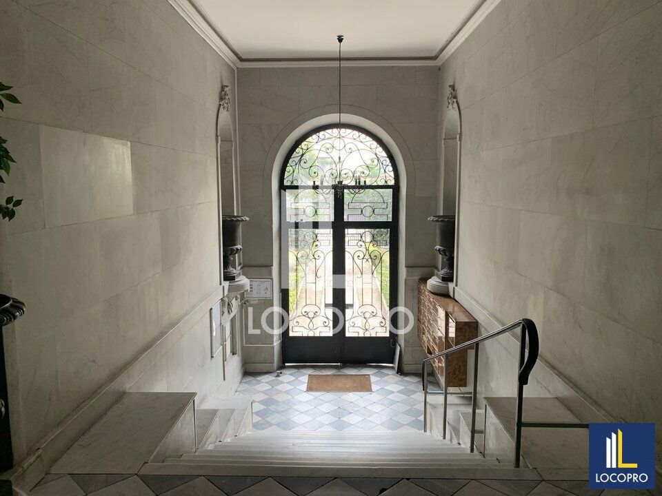 Location bureaux 185 m² divisibles à partir de 89 m²