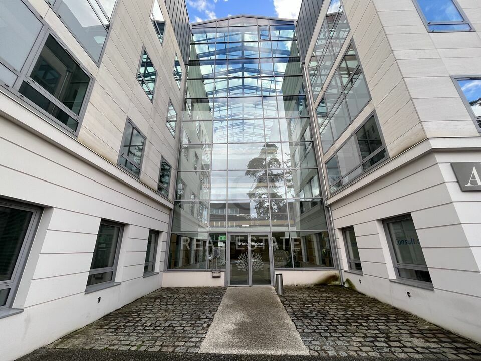 Location bureaux 160 m² non divisibles